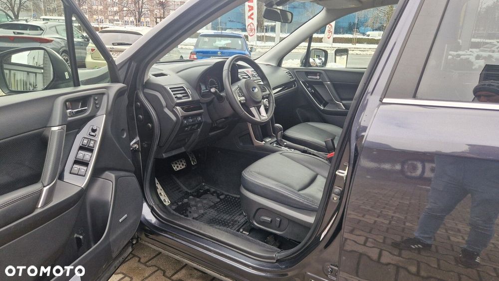 Subaru Forester 2.0XT Platinum Lineartronic EU6 - 12