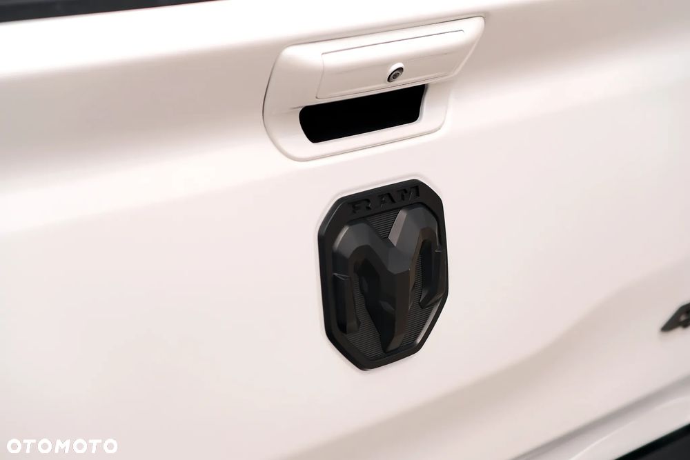 RAM 1500 5.7 Crew Cab Shortbed Laramie Sport - 21