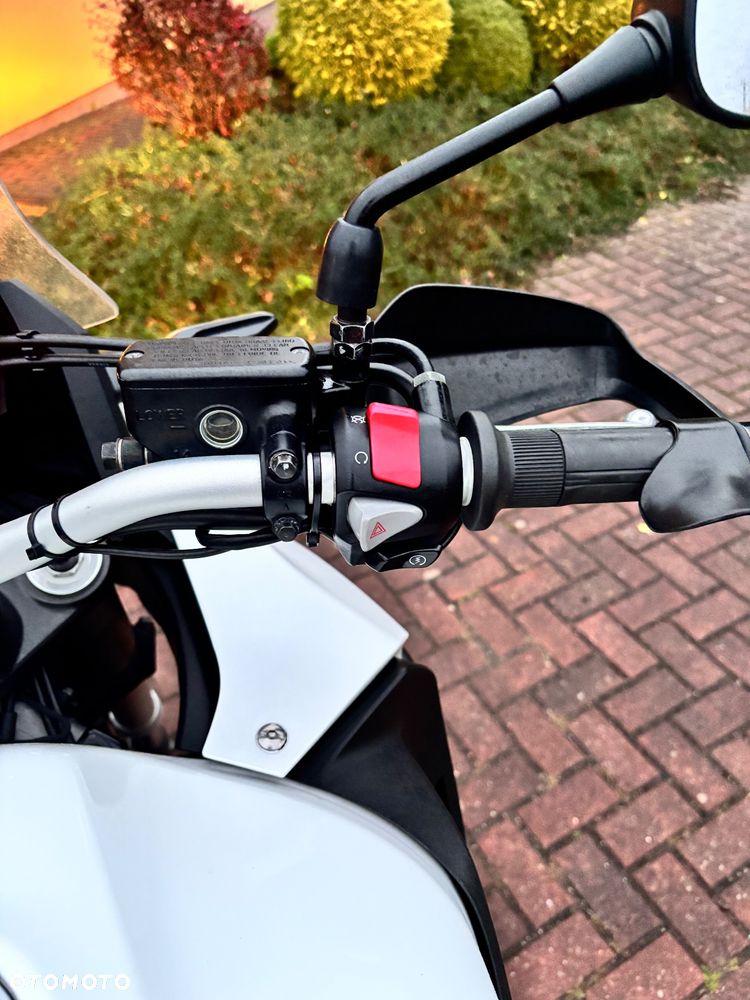 Honda VFR - 19