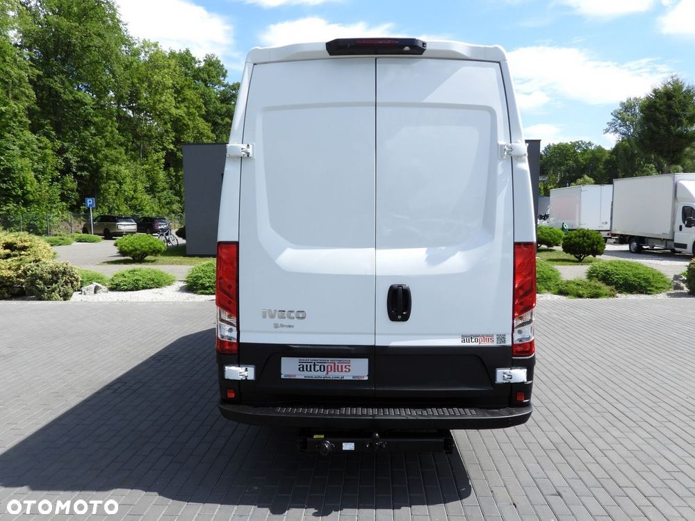 Iveco DAILY 35C16 FURGON BRYGADÓWKA 6 MIEJSC TEMPOMAT BLIŹNIACZE KOŁA KLIMATYZACJA  160KM - 12