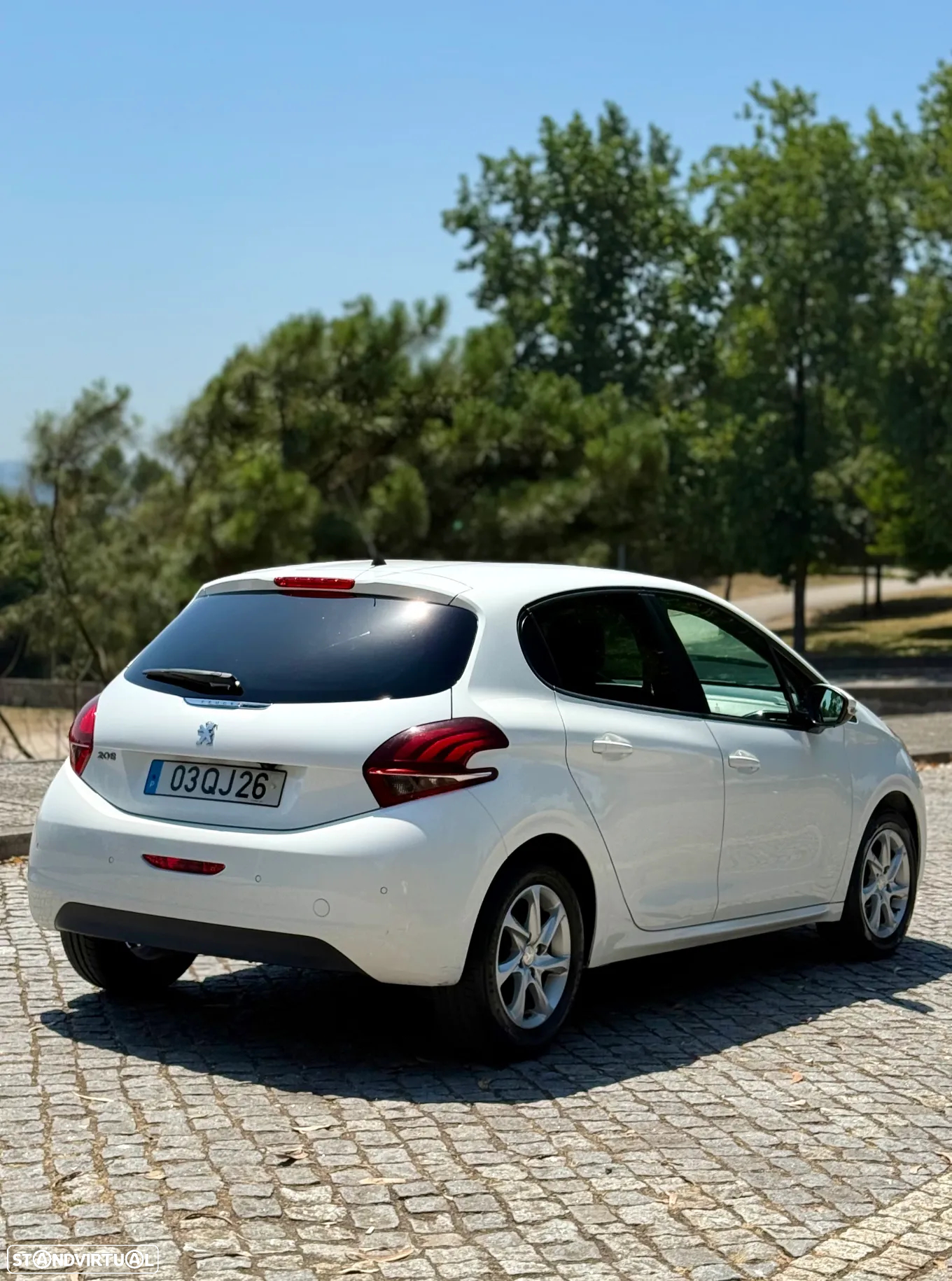 Peugeot 208 1.2 PureTech Allure - 7