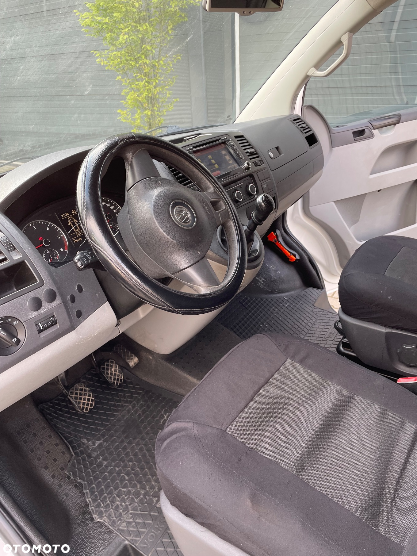 Volkswagen Transporter - 13