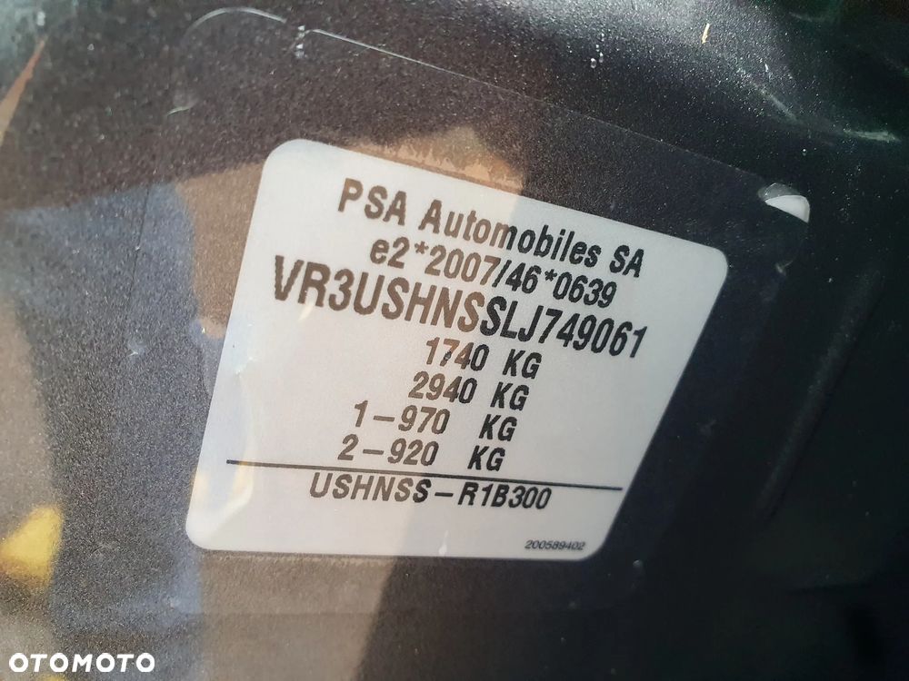 Peugeot 2008 PureTech 130 EAT8 Allure - 27