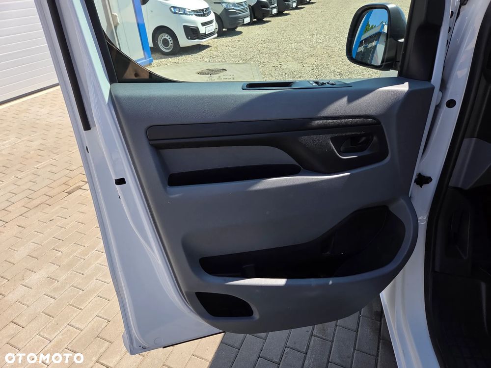 Opel Vivaro Extra Long 3,1t (bryg.) - 12