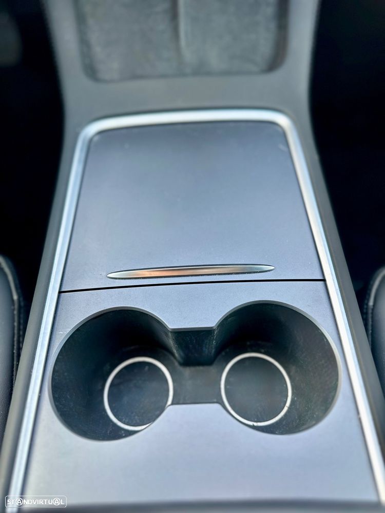 Tesla Model 3 Long-Range Dual Motor AWD - 16