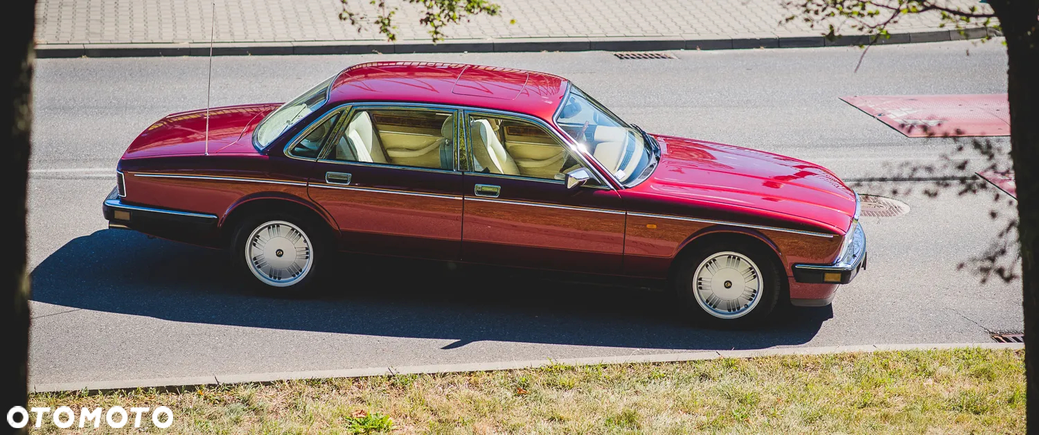 Jaguar XJ XJ12 6.0i - 2