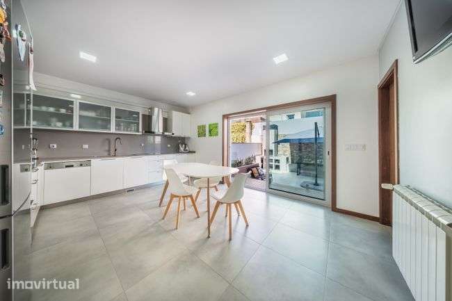 Moradia T3 com Terraço - Grande imagem: 4/33