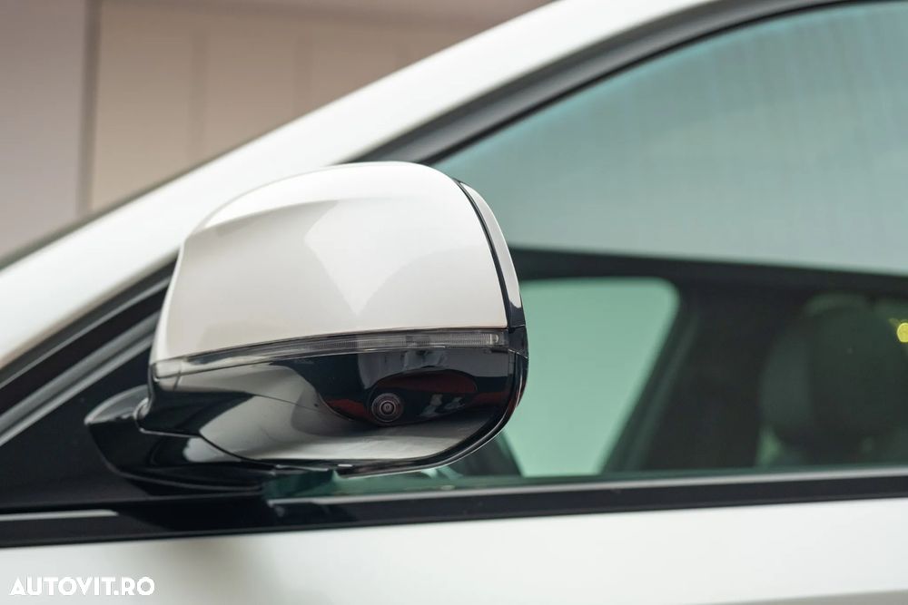 BMW X6 xDrive40i AT MHEV - 13