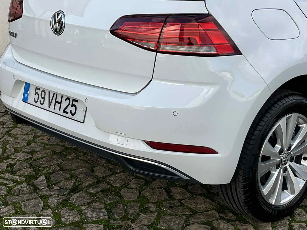 VW Golf 1.0 TSI Confortline DSG - 9