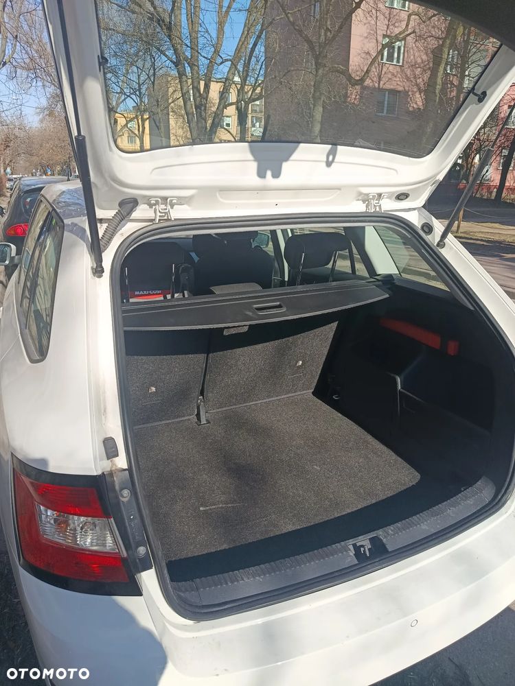 Skoda Fabia 1.0 TSI Ambition - 8