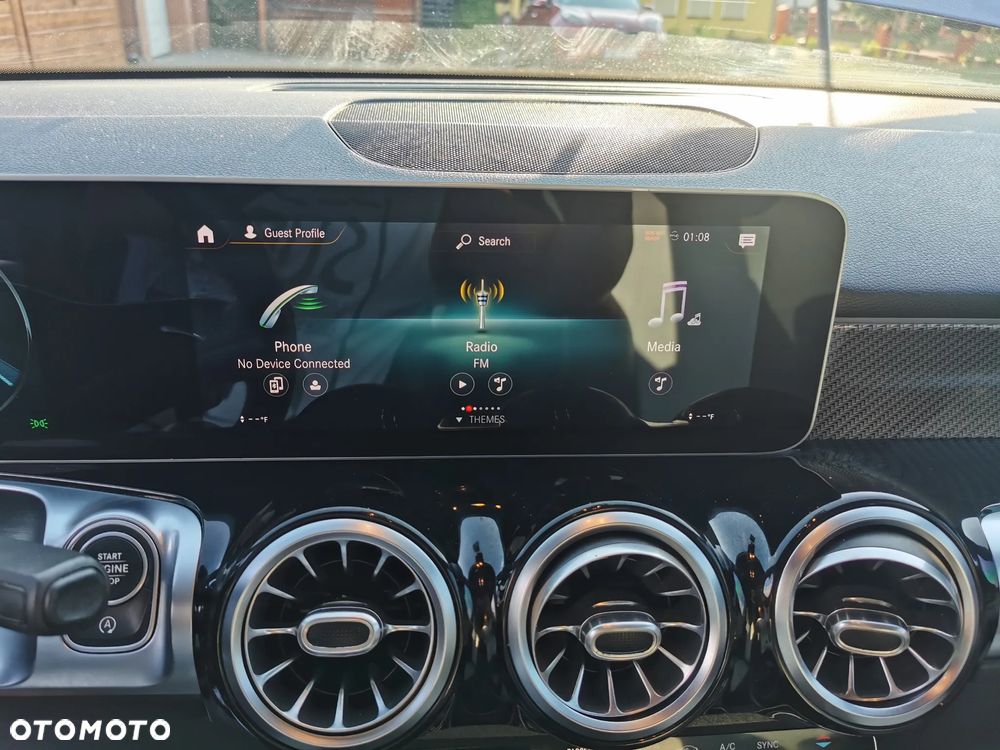 Mercedes-Benz GLB 250 8G-DCT AMG Line - 22