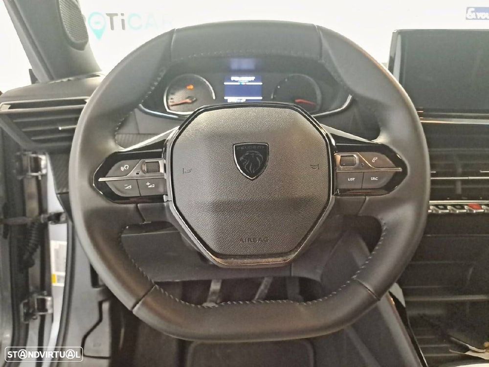 Peugeot 2008 1.2 Style - 12