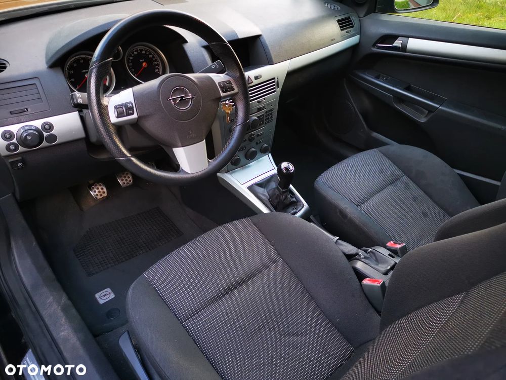 Opel Astra 1.6 Turbo Sport - 16