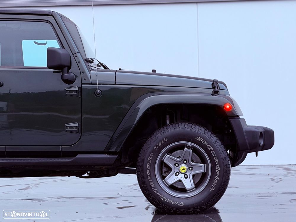 Jeep Wrangler Unlimited 2.8 CRD ATX Sahara Limited - 5