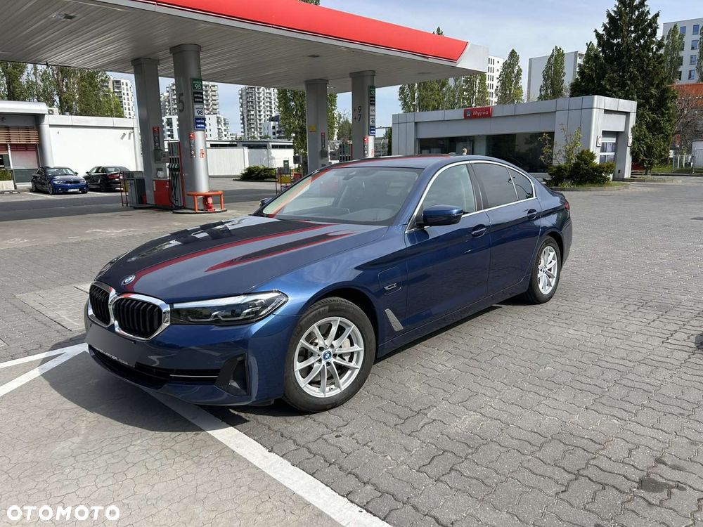 BMW Seria 5 520e - 2
