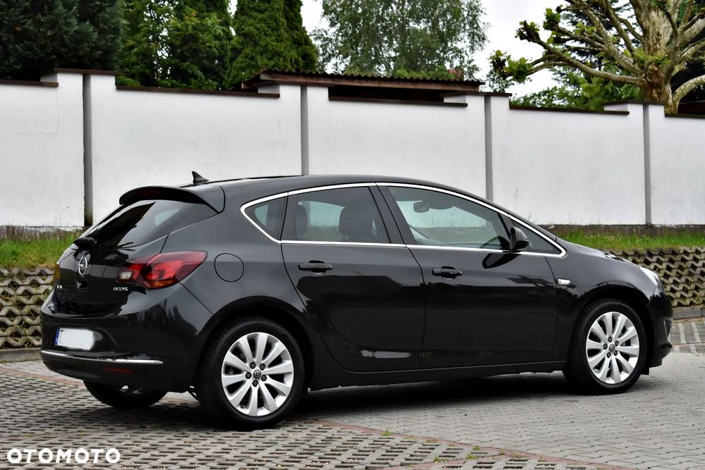 Opel Astra 1.4 Turbo Innovation - 11