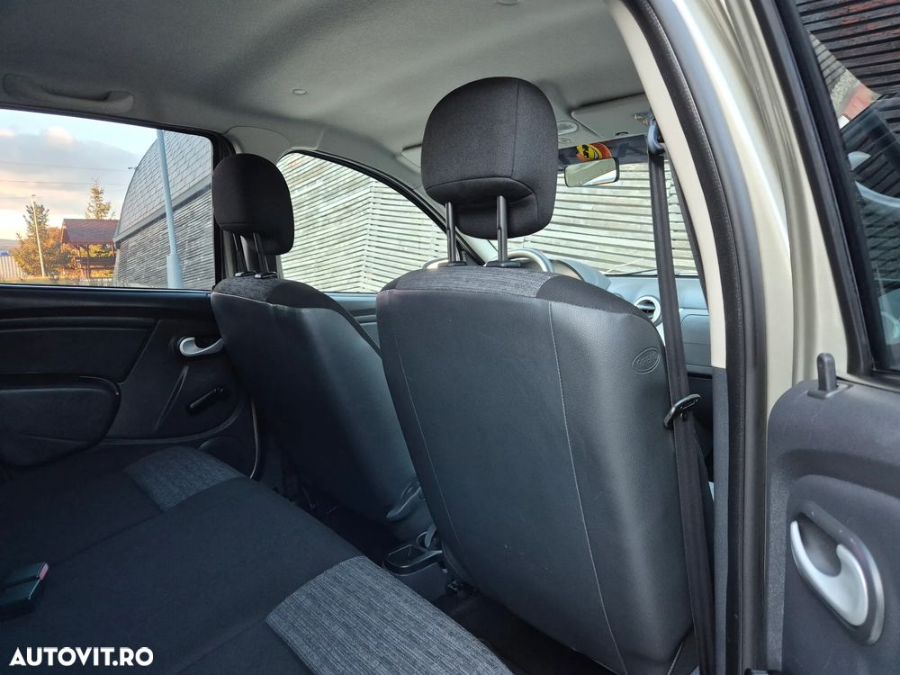 Dacia Duster 1.6 16V 4x2 Prestige - 7