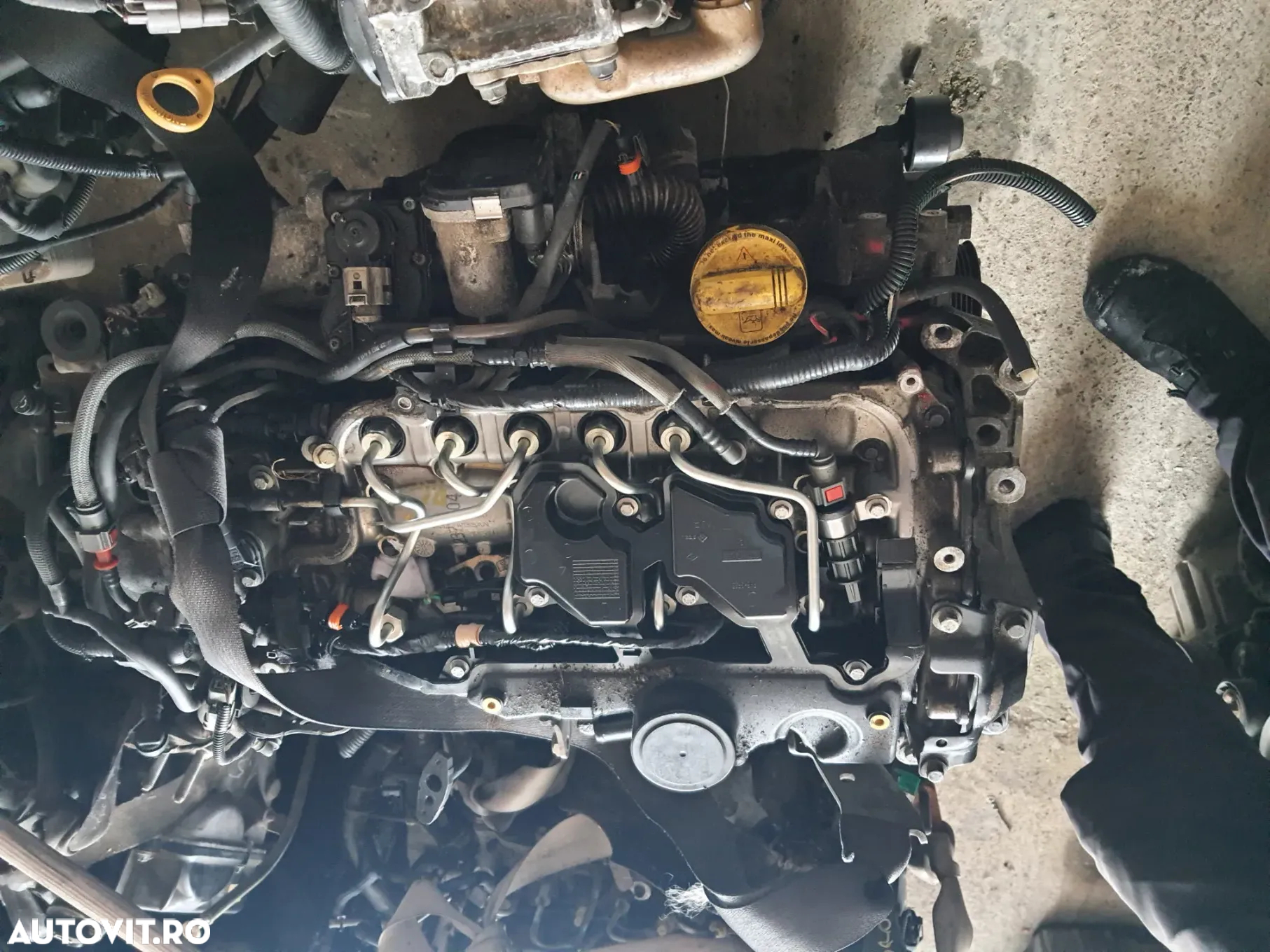 Motor Renault Trafic 2.0 DCI an 2010,fara anexe - 2