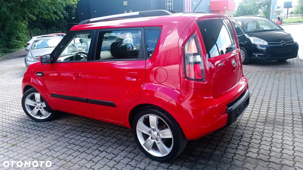 Kia Soul 1.6 L - 22