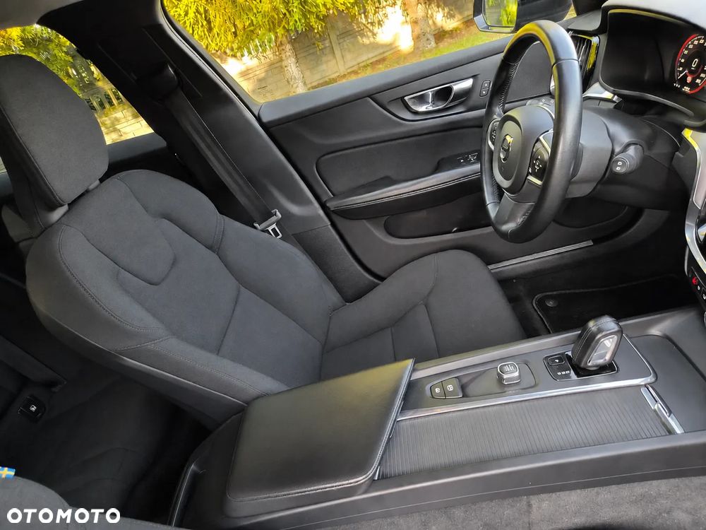 Volvo V60 B4 D Geartronic Momentum Pro - 16