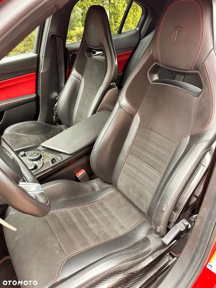 Alfa Romeo Giulia 2.9 Bi Turbo V6 Quadrifoglio - 9