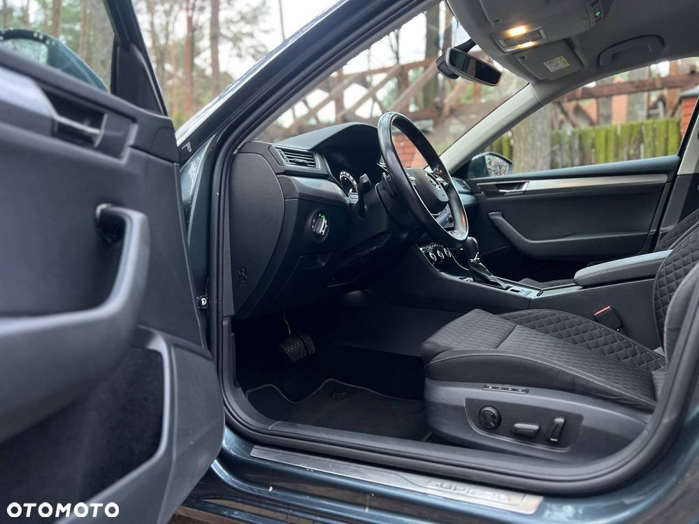 Skoda Superb 1.6 TDI Ambition DSG - 16