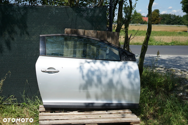 Drzwi przód przednie prawe Renault Megane III 3d Coupe Ted69