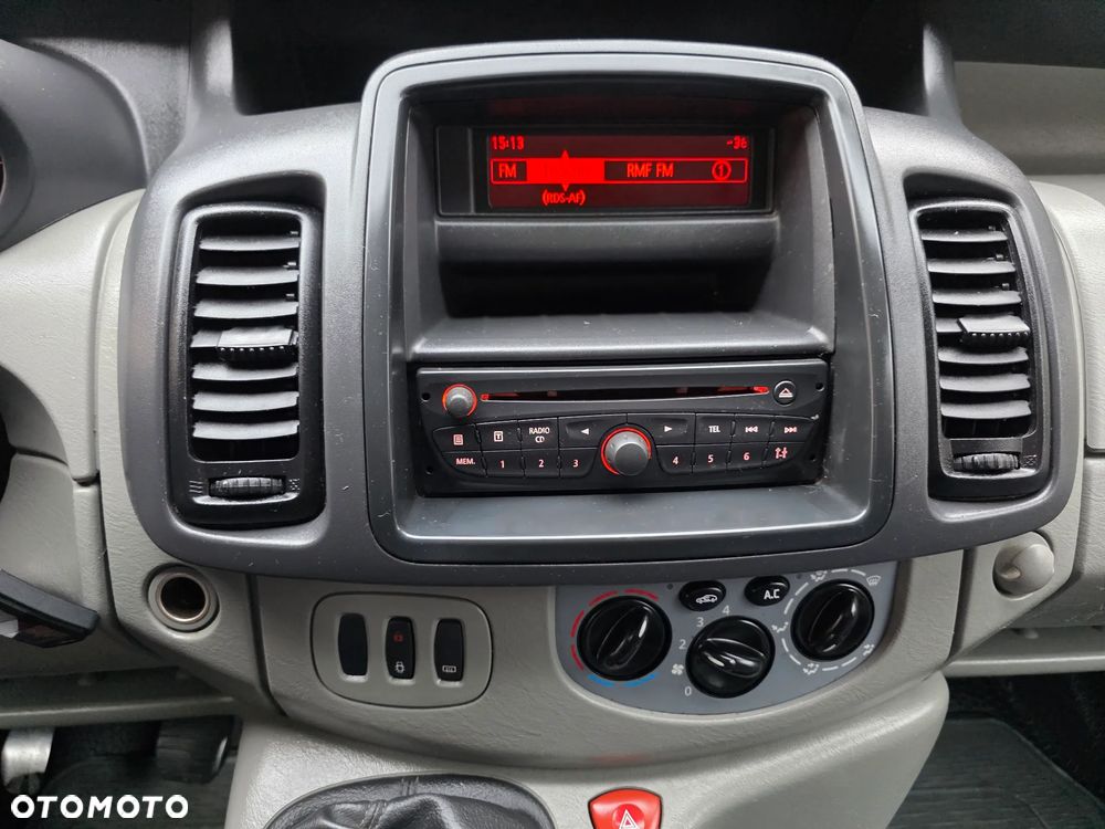 Renault Trafic - 14