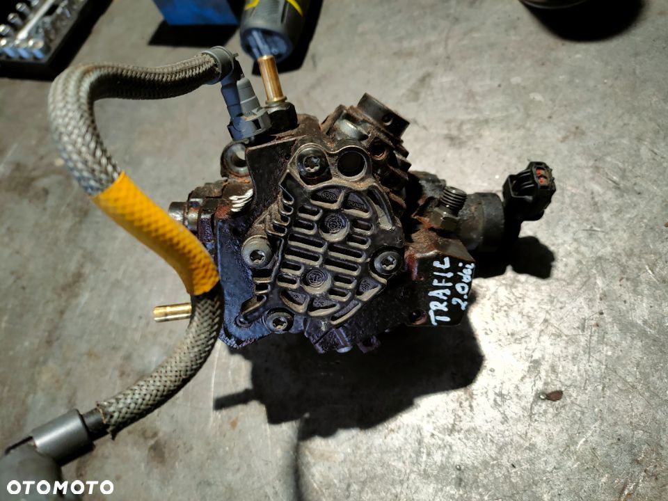 Pompa wysokiego ciśnienia paliwa Renault Trafic 2    2,0dci - 2
