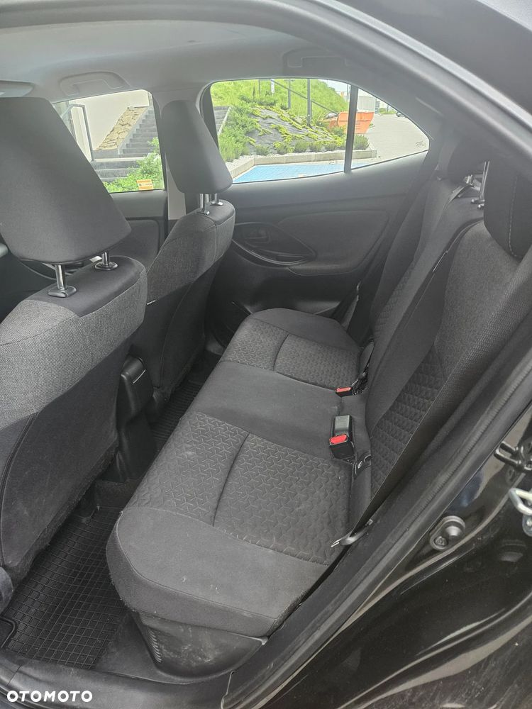 Toyota Yaris Cross Hybrid 1.5 Comfort 4x4 - 8