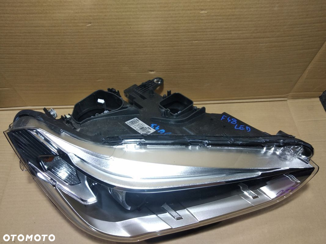 BMW X1 F48 LED lampa prawa przednia przód - 3
