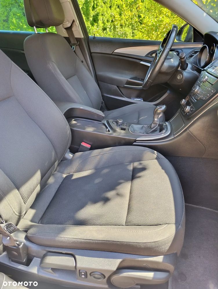 Opel Insignia 2.0 CDTI - 9