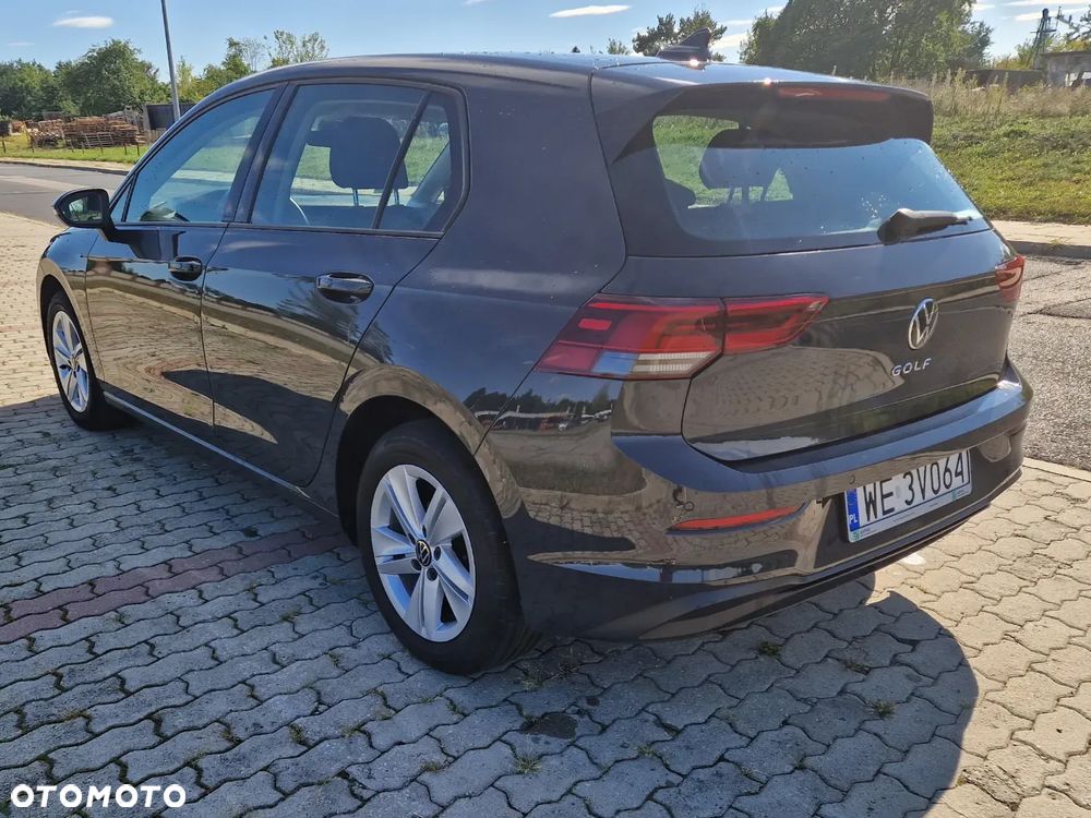 Volkswagen Golf - 6