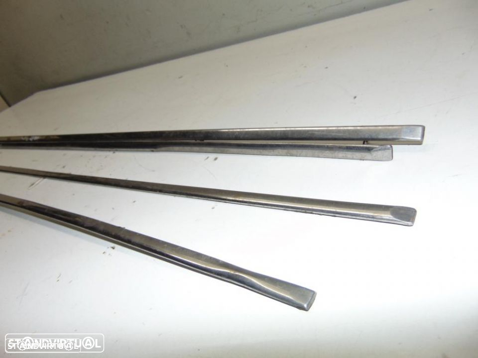 Peugeot 404 carro frisos das portas - 3