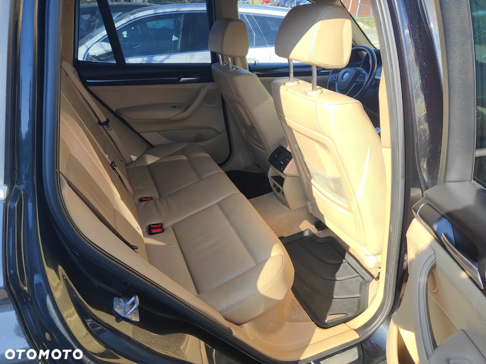 BMW X3 xDrive20d xLine - 11