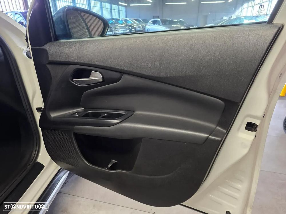 Fiat Tipo Cross 1.3 Multijet - 26