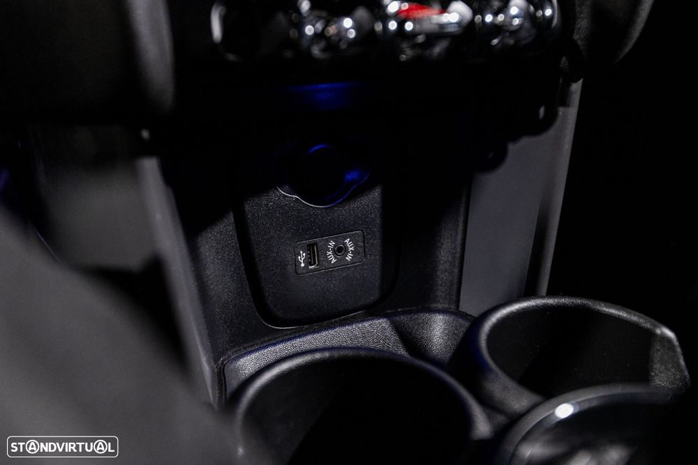 MINI 3 Portas Cooper D - 23
