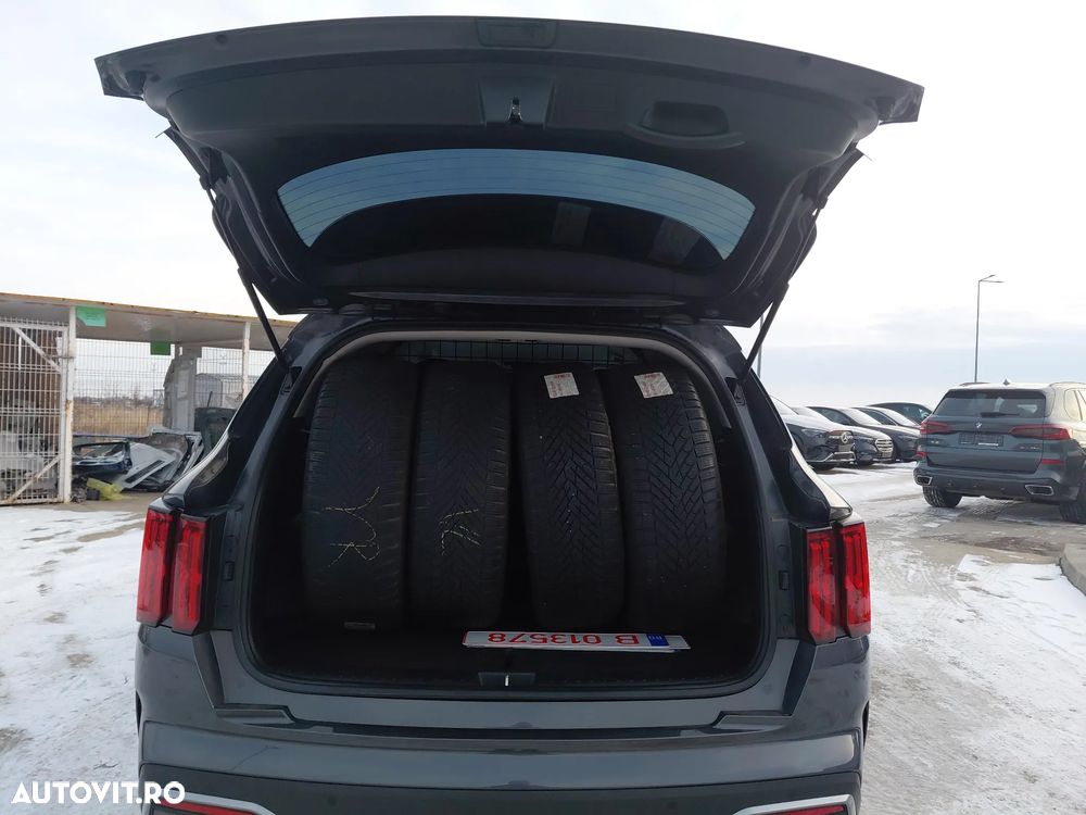 Kia Sorento 2.2 CRDi DCT8 2WD Spirit - 17