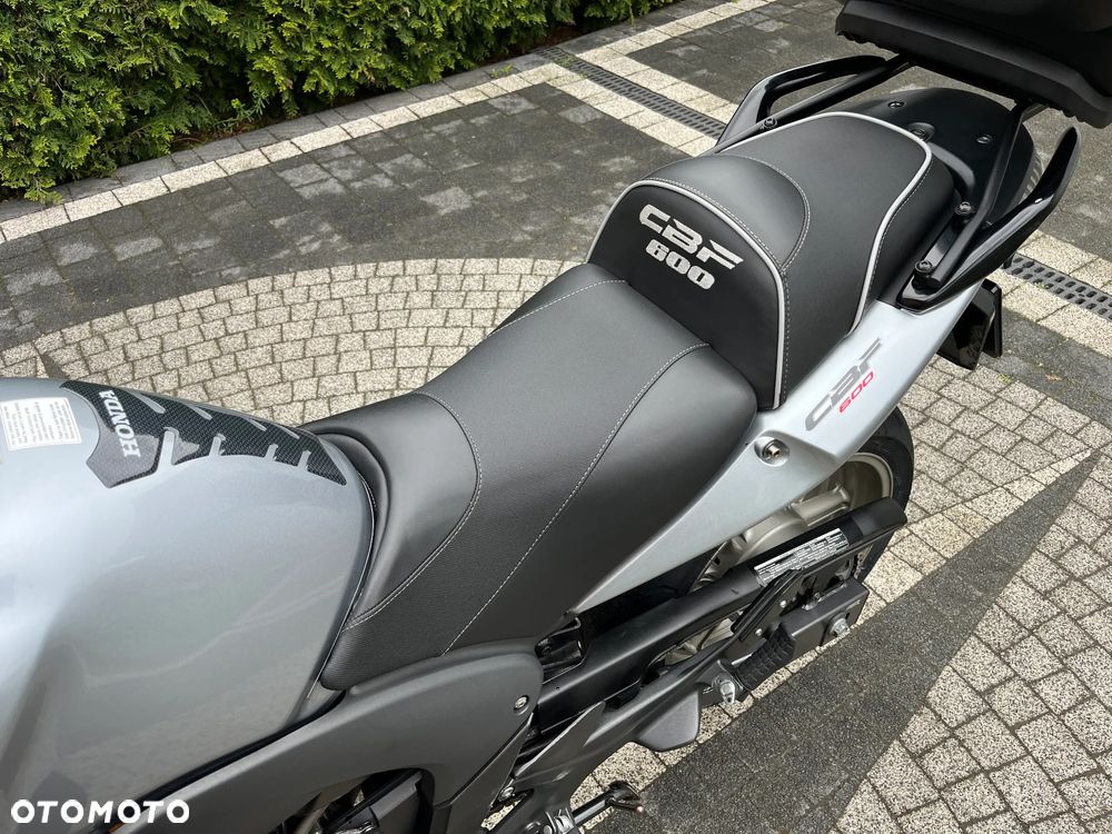 Honda CBF - 9