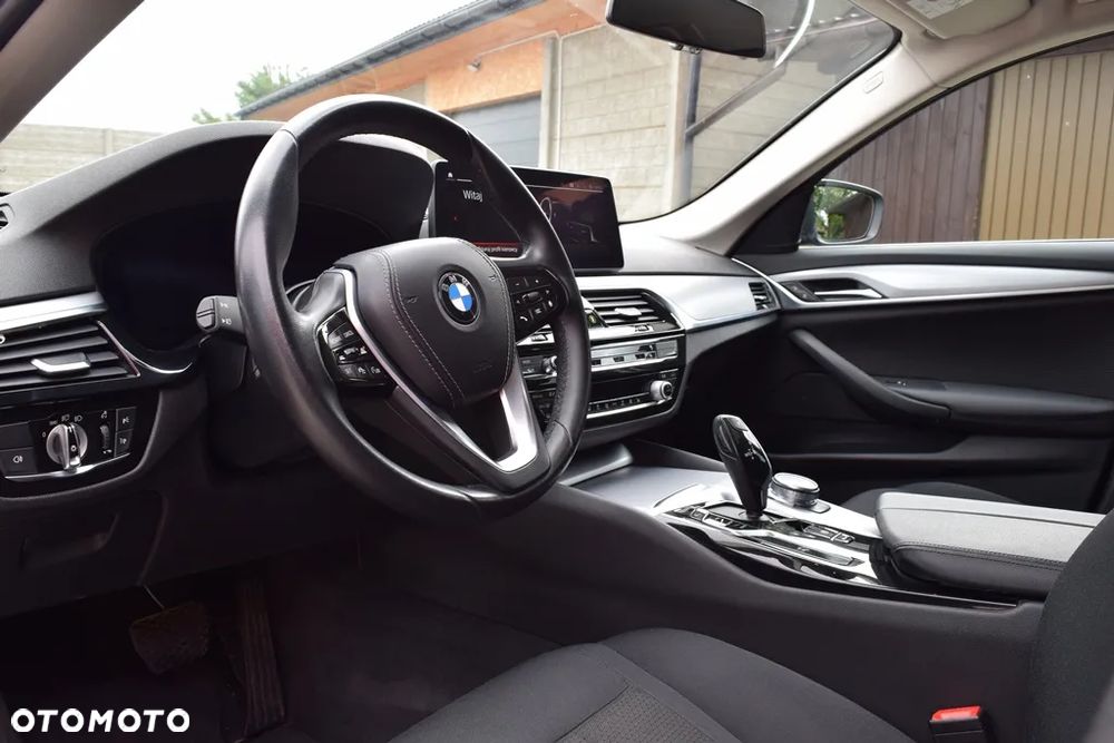 BMW Seria 5 520d - 15