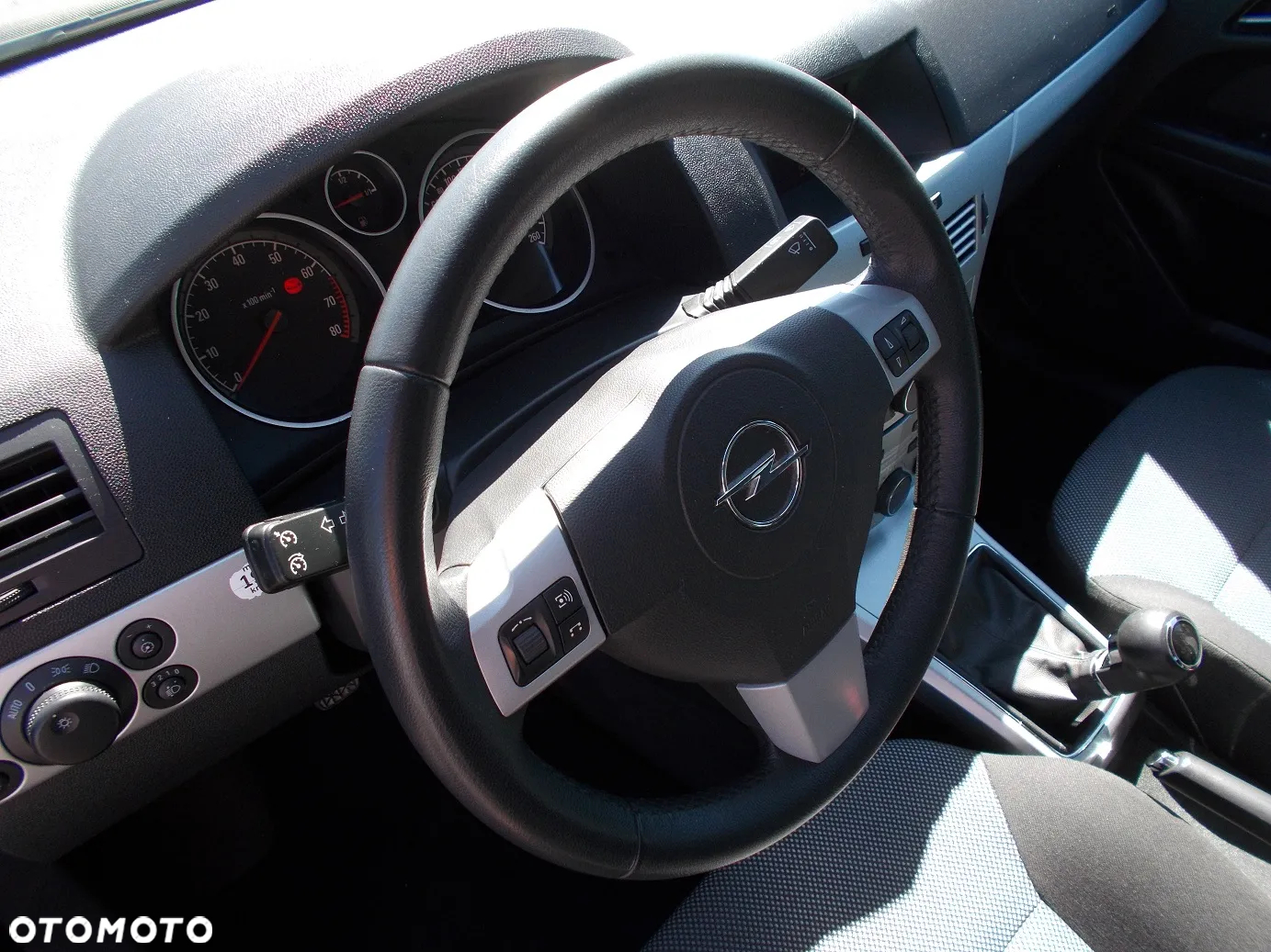 Opel Astra GTC 1.4 Catch me - 19