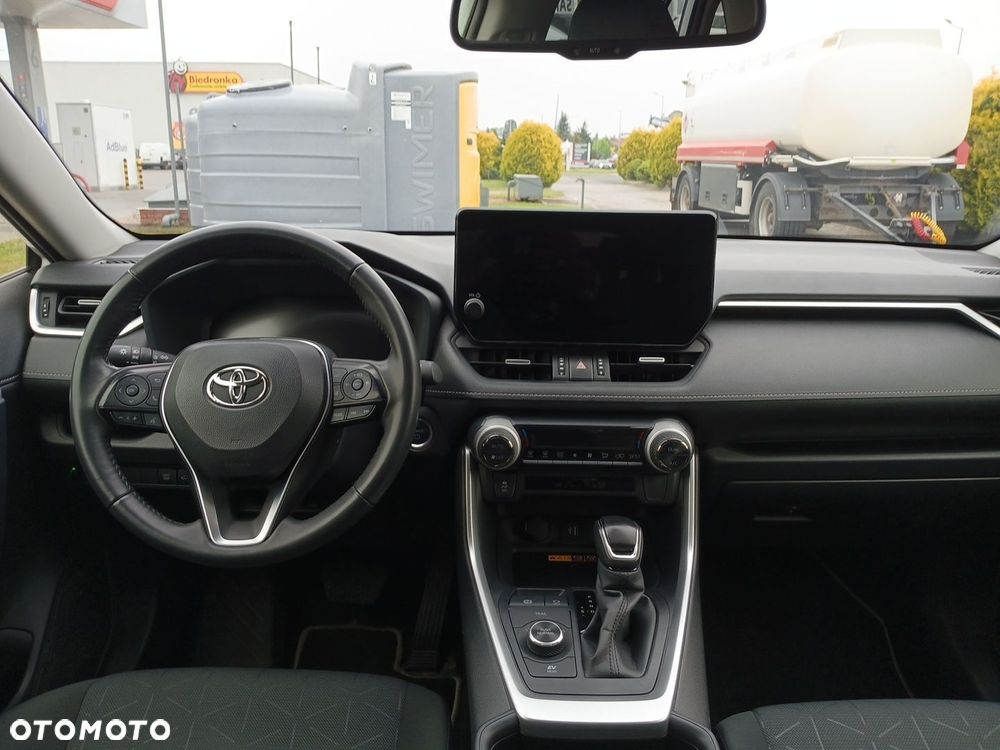 Toyota RAV4 - 11