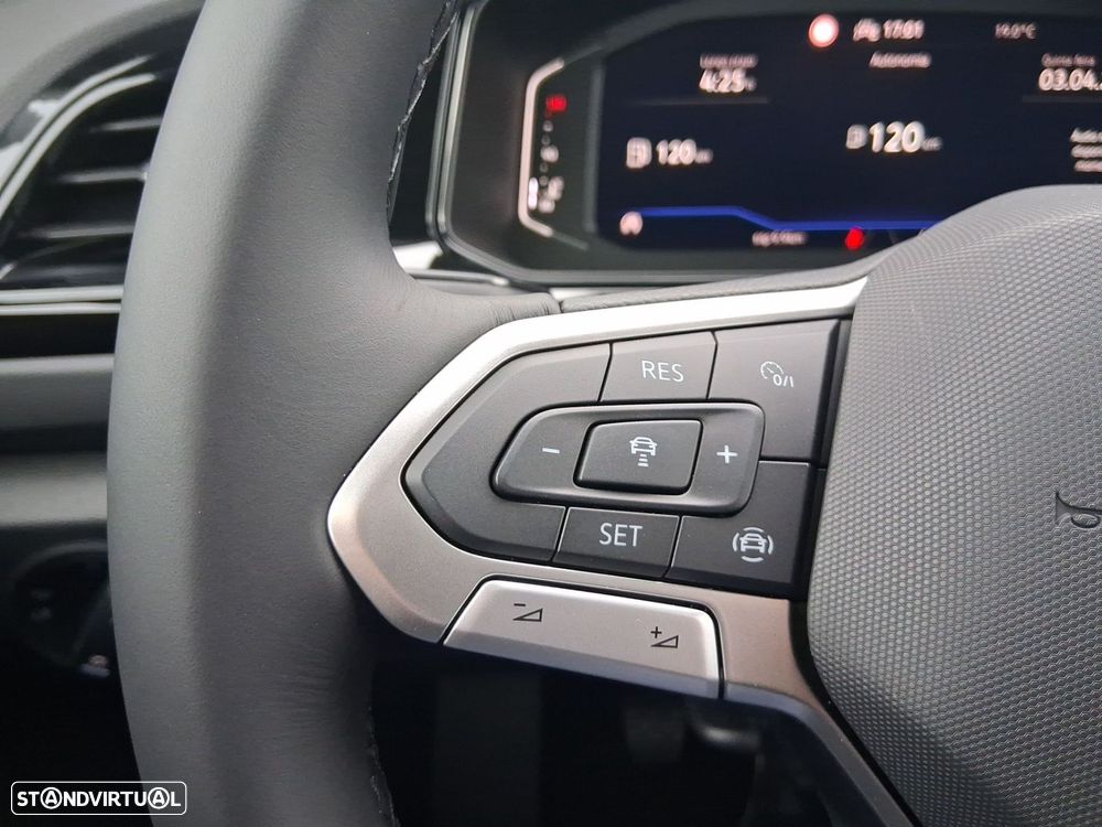 VW T-Roc 1.0 TSI Black Style - 17