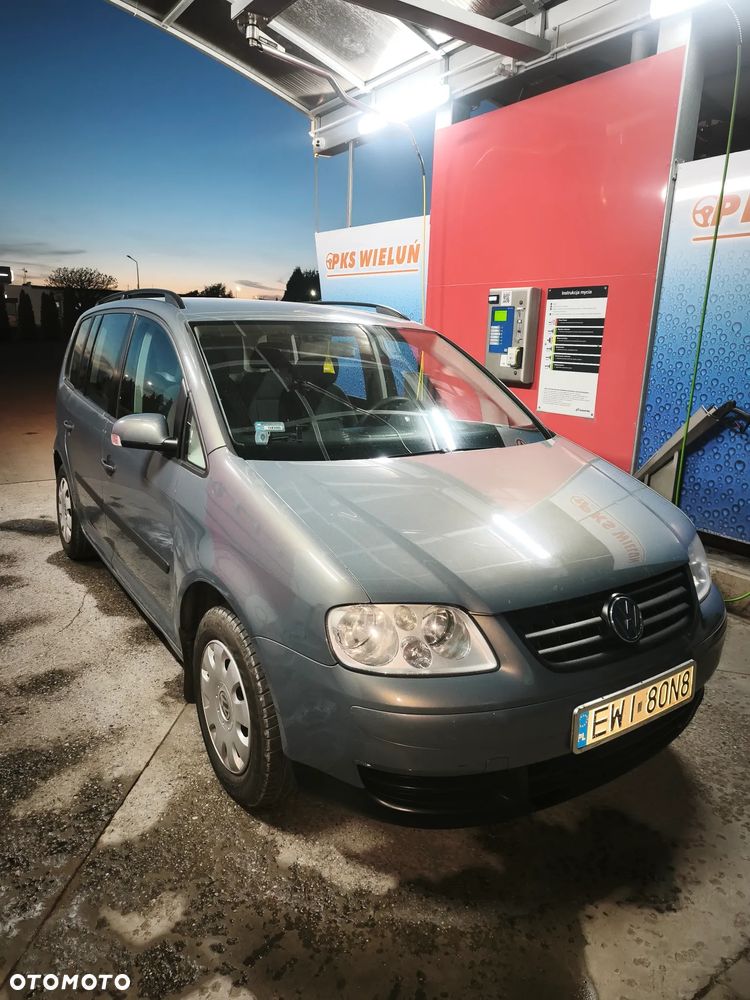 Volkswagen Touran 1.6 FSI Automatik Goal - 1
