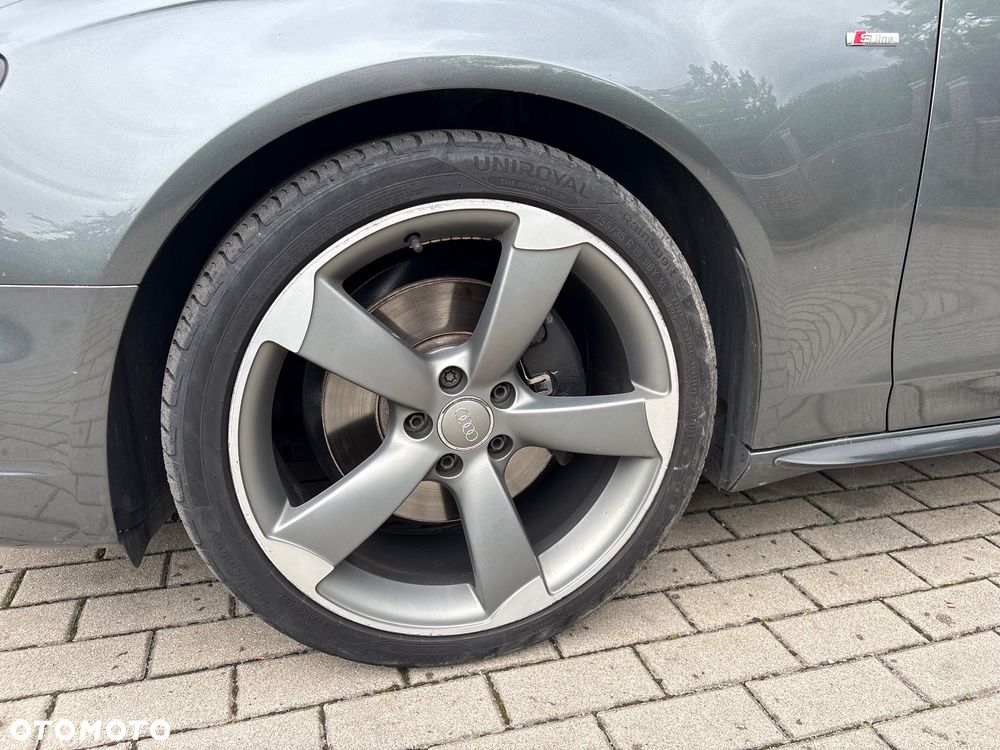Audi A4 Avant 2.0 TDI Quattro S tronic - 35
