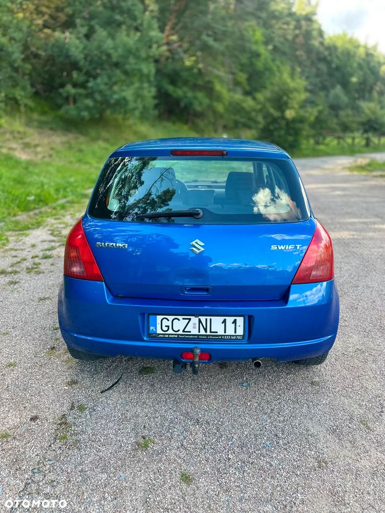 Suzuki Swift - 4