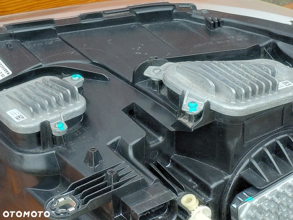 Lampa prawy przód bmw x1 f48 full led USA - 6