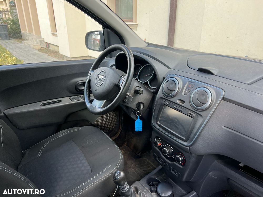 Dacia Lodgy 1.5 dCi Stepway - 8