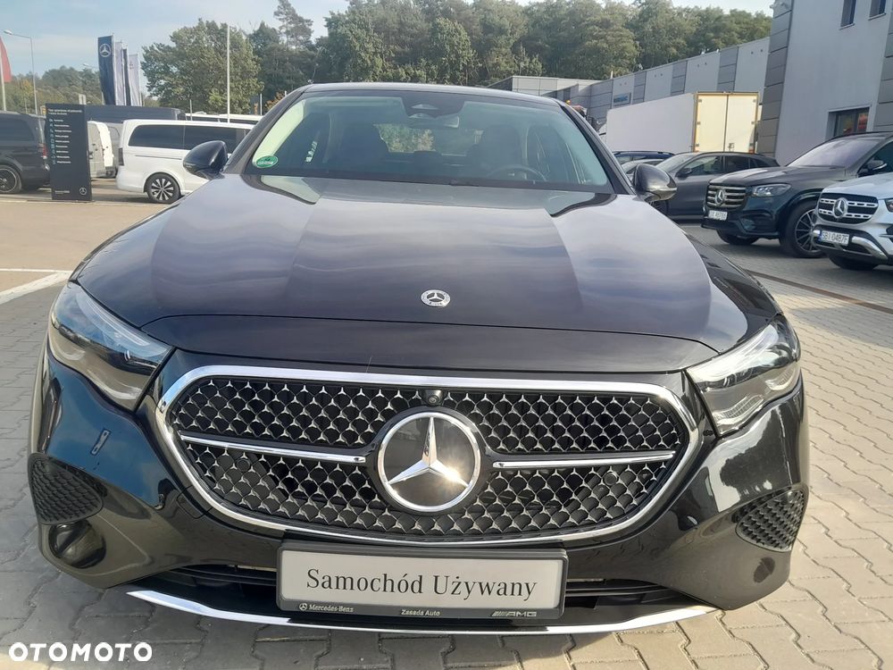 Mercedes-Benz Klasa E 200 mHEV 4-Matic Avantgarde 9G-Tronic - 9