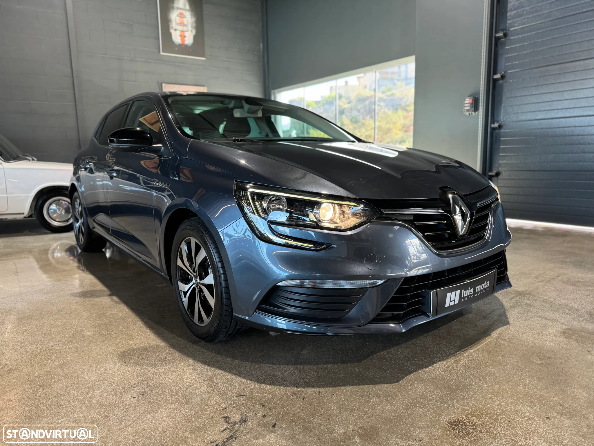 Renault Mégane 1.5 Blue dCi Limited - 13